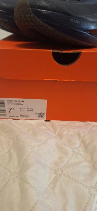 Nike Zoom Fly 6 Talla 4o,5 Azul/Marrón