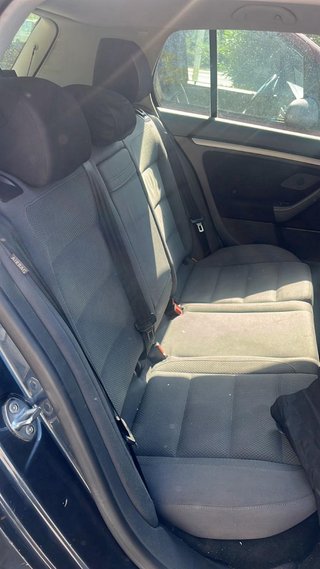 VOLKSWAGEN GOLF V MOTION