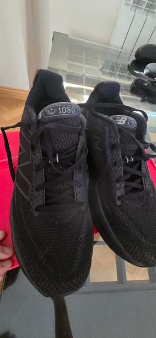 New Balance U1080Q13 Talla 43 Negras
