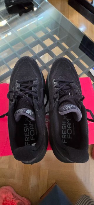 New Balance U1080Q13 Talla 43 Negras