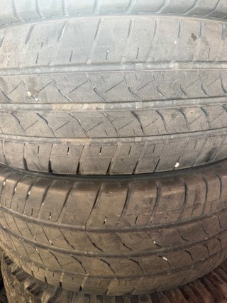 Neumáticos Bridgestone 235/65r16