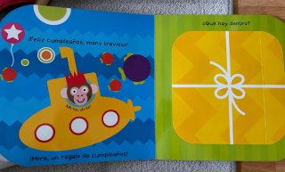 Cuento grande cumpleaños pop-up bebé con texturas