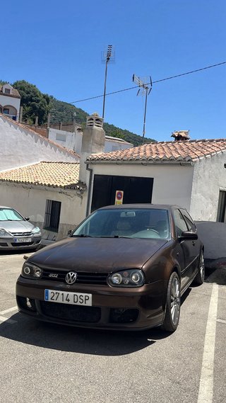 Volkswagen Golf 2004