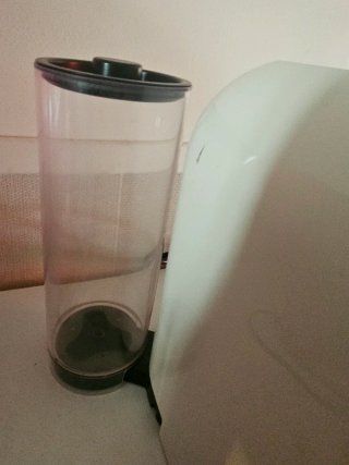 Cafetera Krups Nespresso Blanca