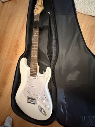Guitarra Eléctrica Blanca con Funda