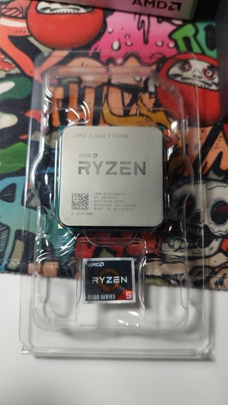 AMD Ryzen 5 5600G 4.40GHz - Como nuevo