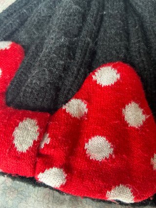 Gorro de niña de Disney con lazo de Minnie