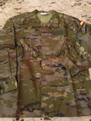 Uniforme de Campaña Pixelado Boscoso 1C