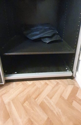 Armario puertas correderas cristal negro  Ikea