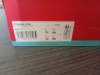 Zapatillas Puma Negras y Blancas