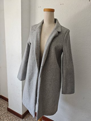 Abrigo Stradivarius gris – Talla M