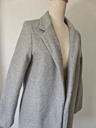 Abrigo Stradivarius gris – Talla M