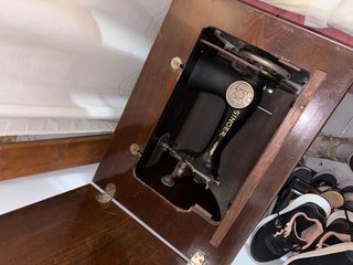 Máquina de coser Singer antigua 1933 conmueble ori