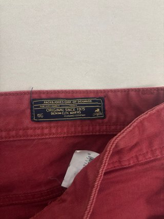 Pantalones Rojos