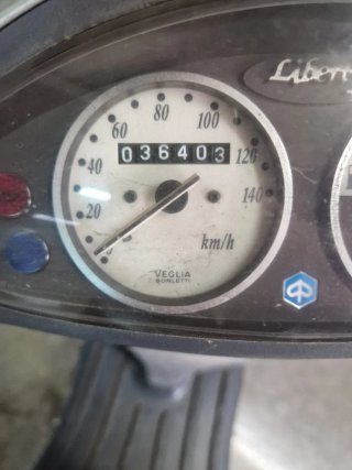 Piaggio Liberty 150 Scooter Plata.