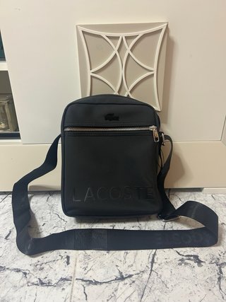 Bolso bandolera Lacoste negro