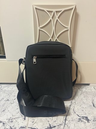 Bolso bandolera Lacoste negro