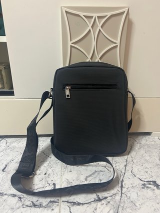 Bolso bandolera Lacoste negro