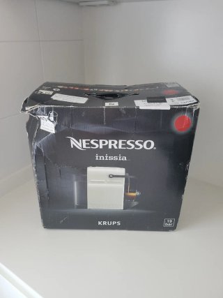 Cafetera Nespresso Inissia Roja Krups