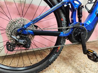 Bicicleta MTB marca GIANT Stance E+ 1