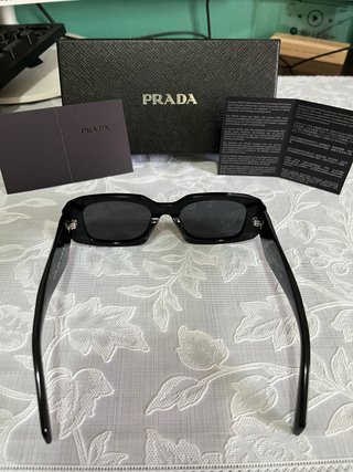 Occhiali da sole Prada neri