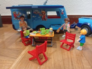 Coche y caravana Playmobil