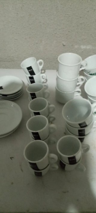 Lote Hostelería/ Cafetería:55 piezas+125 plastico