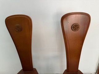 Pareja Sillas Madera Maciza Antiguas