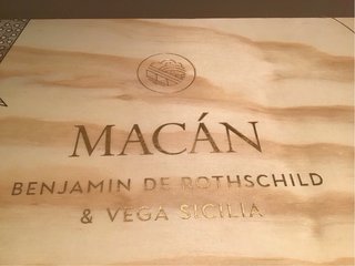 Caja de madera con tapa corredera de gran tamaño
