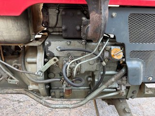 Tractor Yanmar YM1500D Rojo