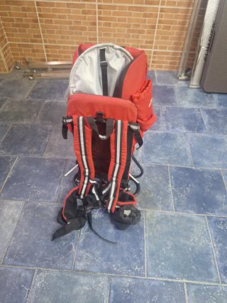 Mochila Portabebés Montaña Roja