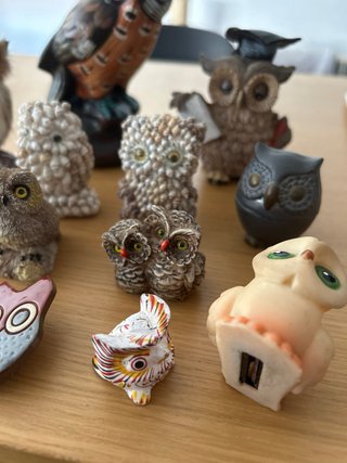 Lote de figuras de búhos decorativos