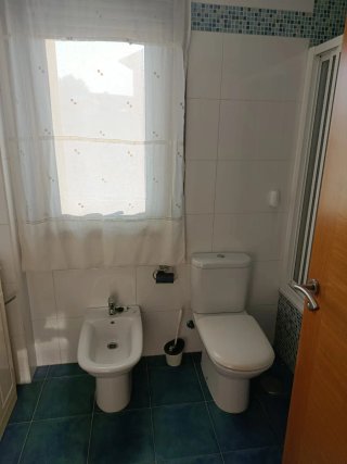 SE ALQUILA PISO
