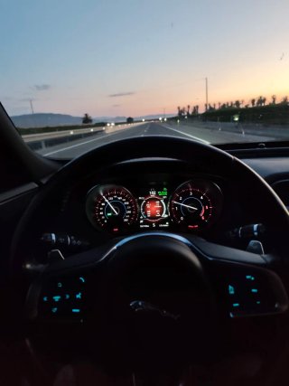Jaguar XE 2017