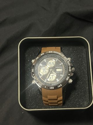 Reloj Frederic Dual Time Negro y Marrón