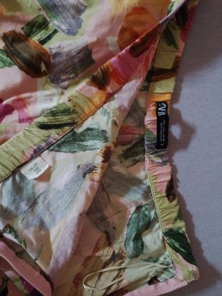 Falda pantalón Zara floral volantes