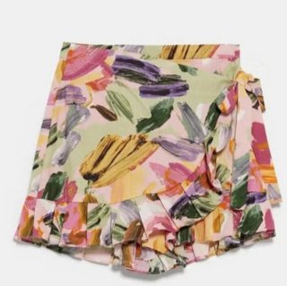 Falda pantalón Zara floral volantes
