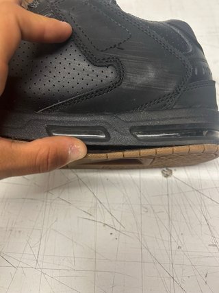 Zapatillas Globe Negras y Grises