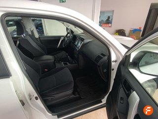 Toyota Land Cruiser 2.8 D-4D GX
