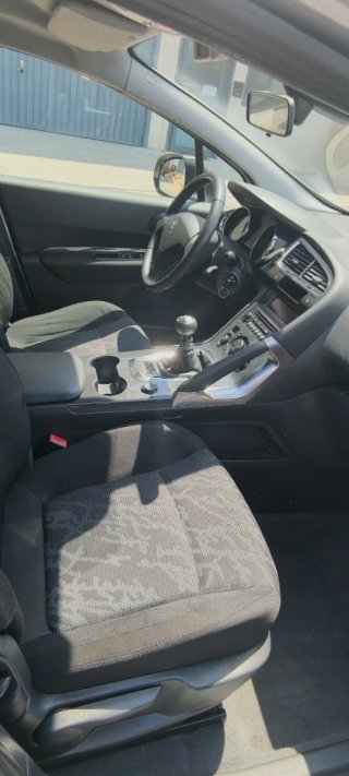 Peugeot 3008 2012