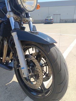 Suzuki Bandit 650 Naked Negra
