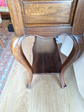 Consola madera estilo clásico de Valentino