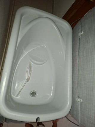 Bañera y cambiador para bebé marca Chicco .