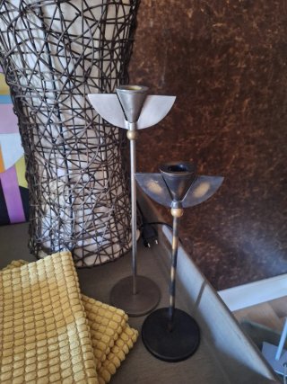 2 Candelabros de metal plateados y negros nuevos