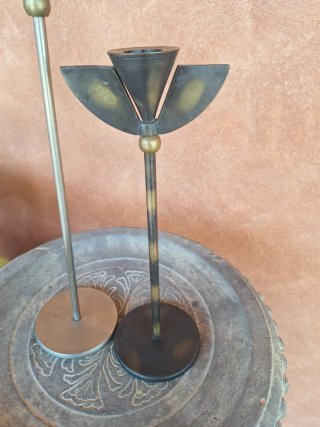 2 Candelabros de metal plateados y negros nuevos