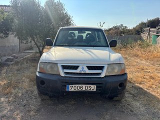 Mitsubishi Montero 2004