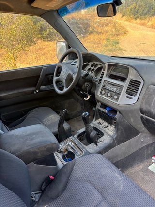 Mitsubishi Montero 2004