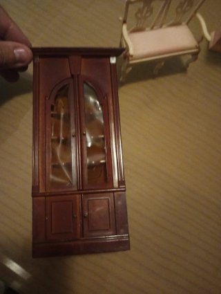 Muebles de casa de muñecas