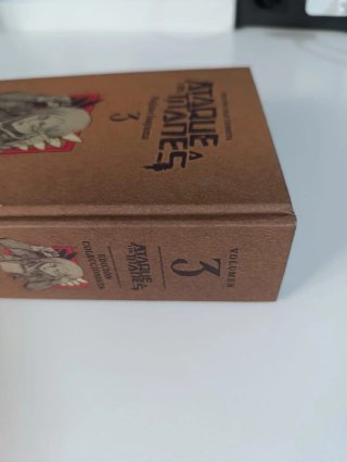Ataque a los Titanes 3. Edición coleccionista