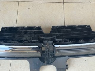 Parrilla delantera Volkswagen Tiguan 2025 R-Line